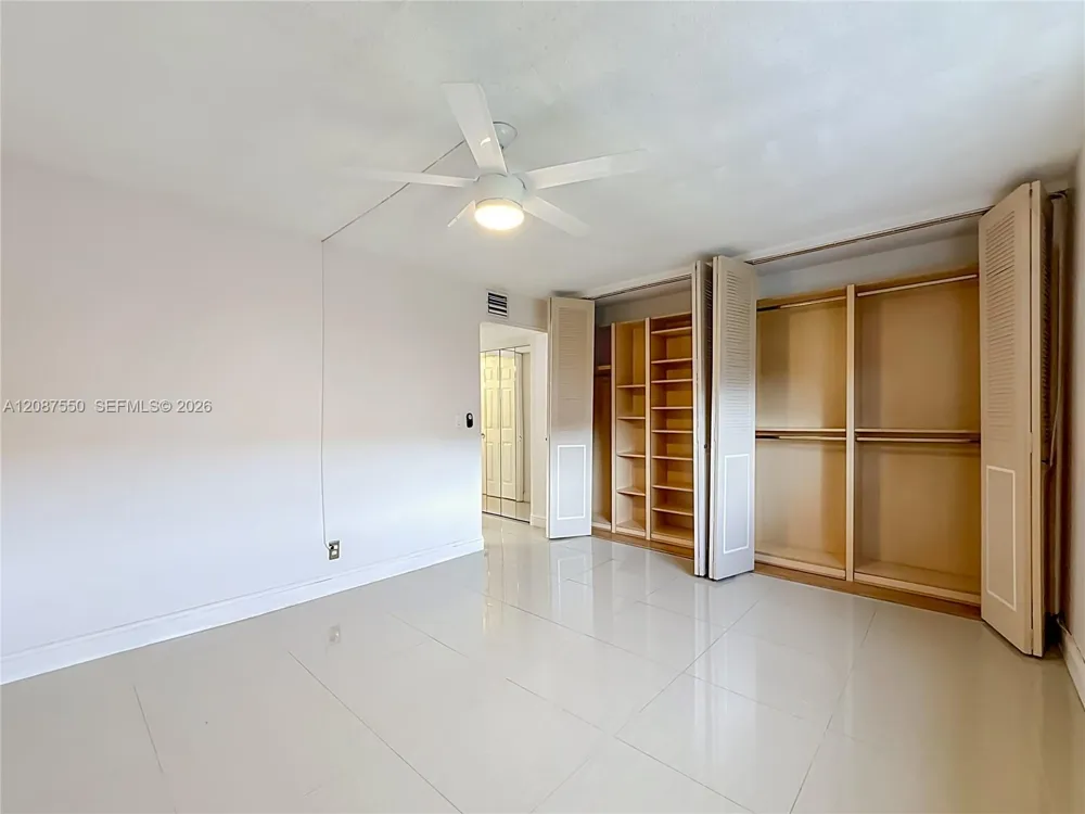 1600 Tallwood Ave #204 Hollywood, FL 33021