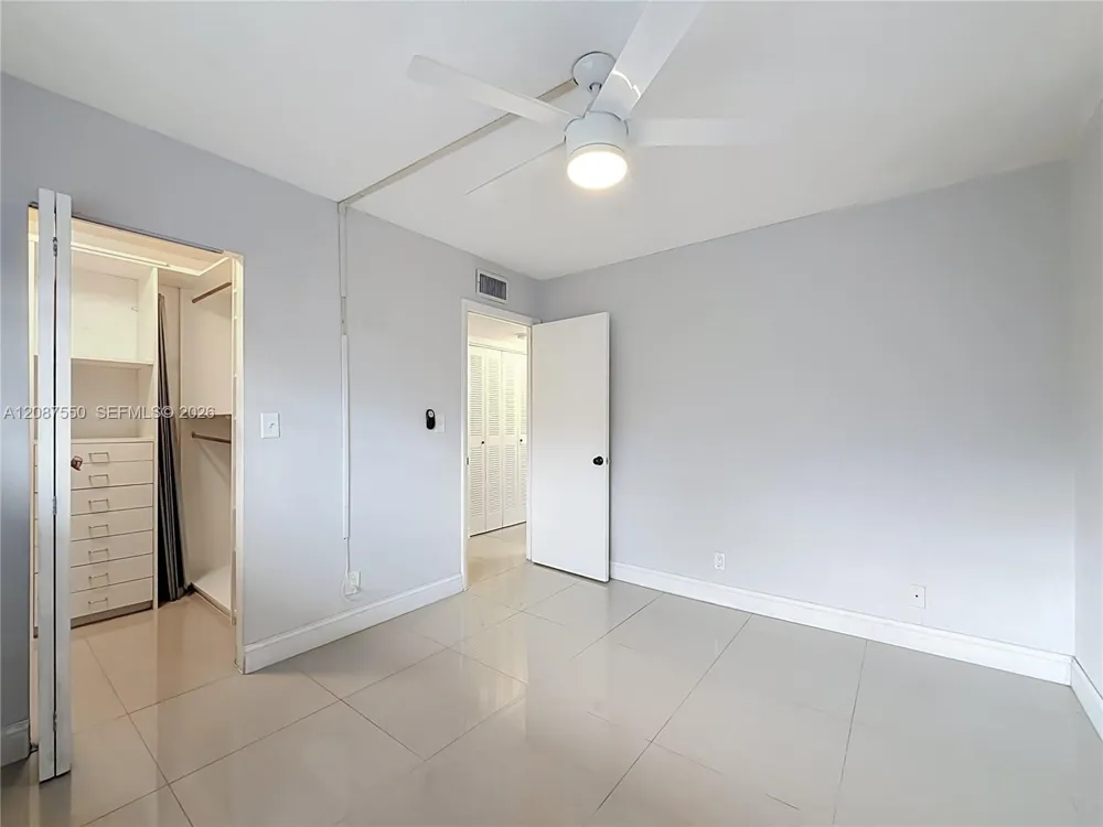 1600 Tallwood Ave #204 Hollywood, FL 33021