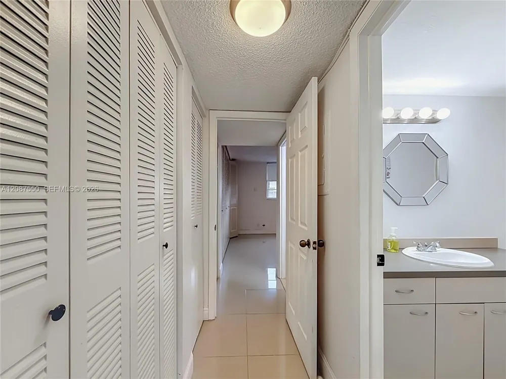 1600 Tallwood Ave #204 Hollywood, FL 33021
