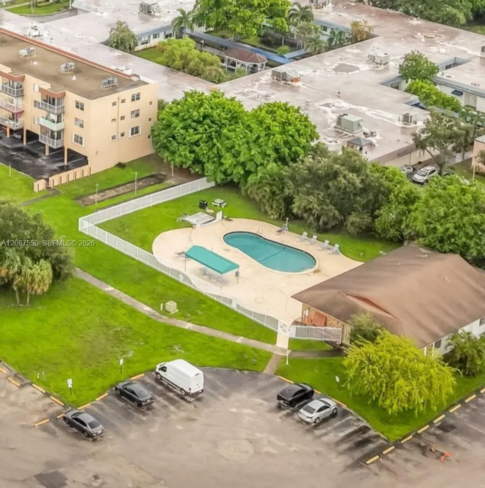 1600 Tallwood Ave #204 Hollywood, FL 33021