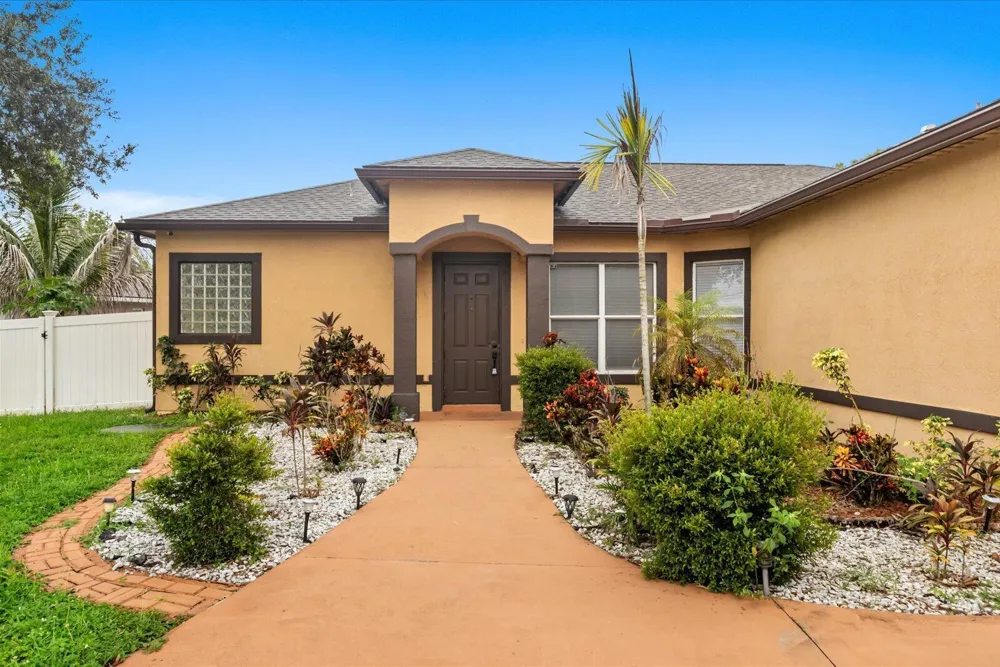 2901 SW Pierson Road Port St. Lucie, FL 34953