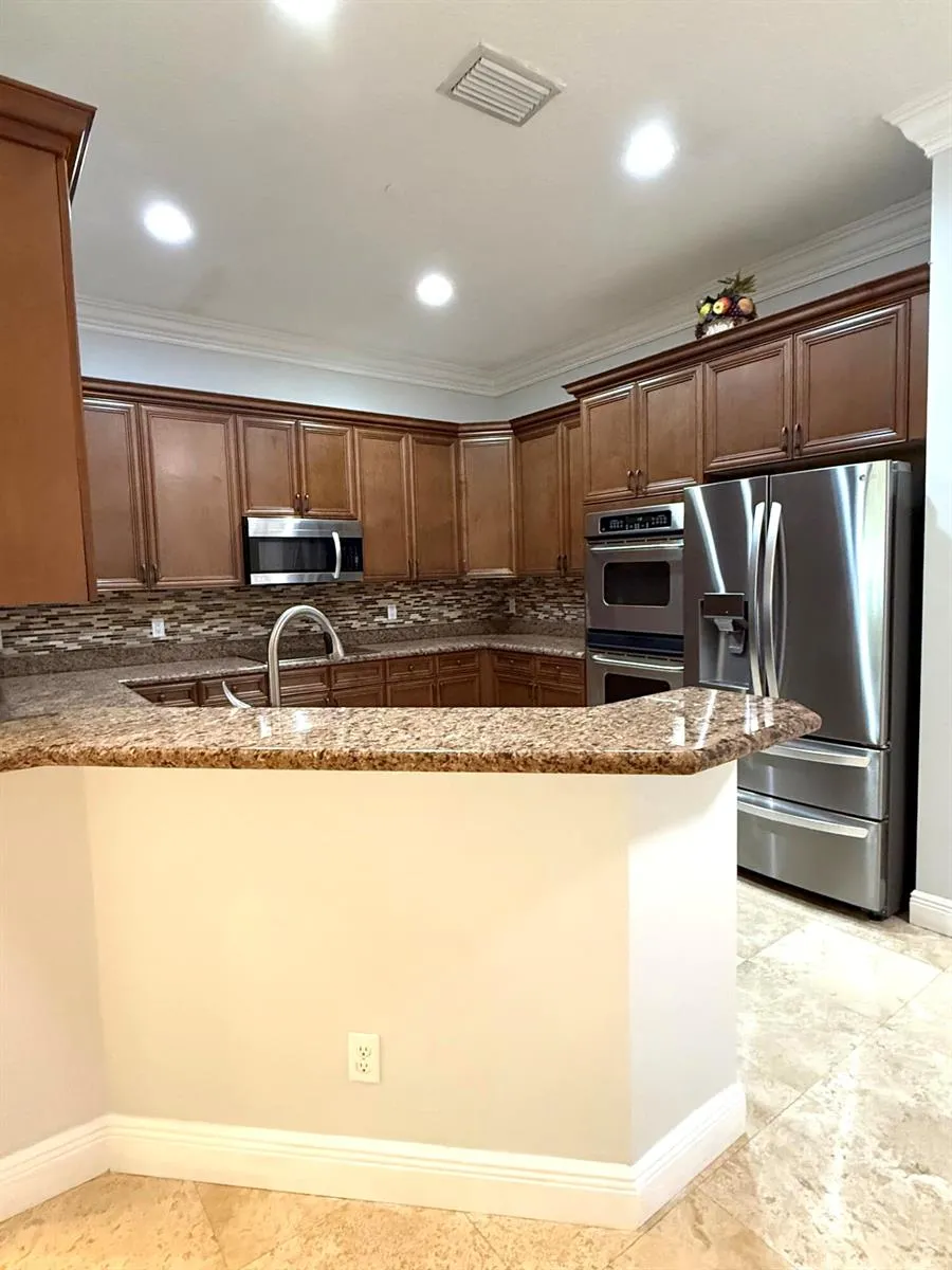 335 NE 69TH CIRCLE Boca Raton, FL 33487