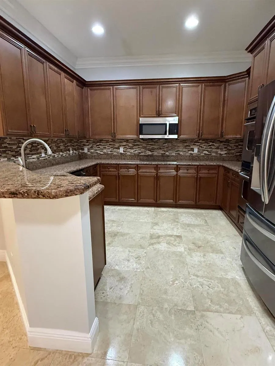 335 NE 69TH CIRCLE Boca Raton, FL 33487
