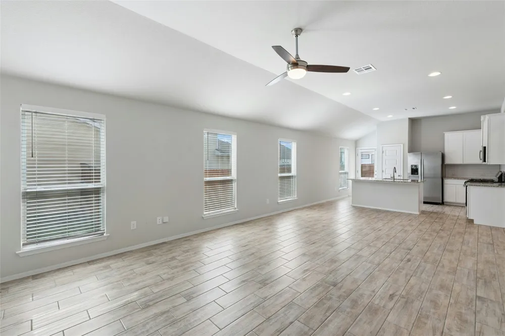 120 Lyndon Drive San Marcos, TX 78666