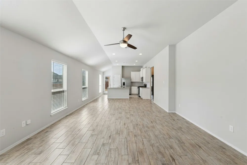120 Lyndon Drive San Marcos, TX 78666