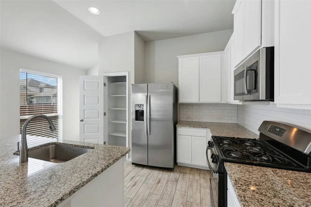 120 Lyndon Drive San Marcos, TX 78666