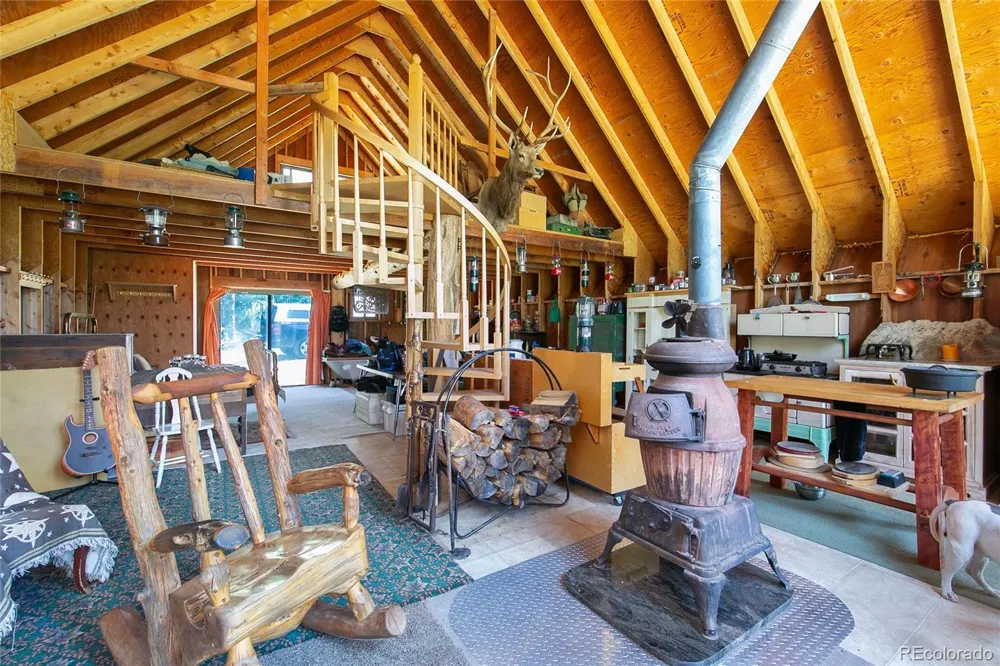 000 Lake View Drive Meredith, CO 81642