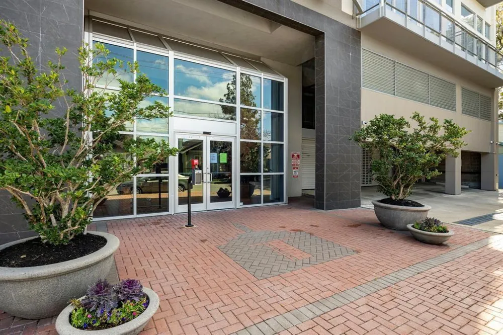 3311 Yupon Street #601 Houston, TX 77006