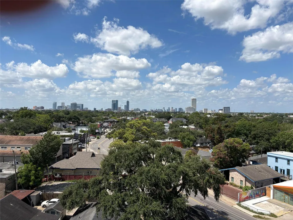 3311 Yupon Street #601 Houston, TX 77006