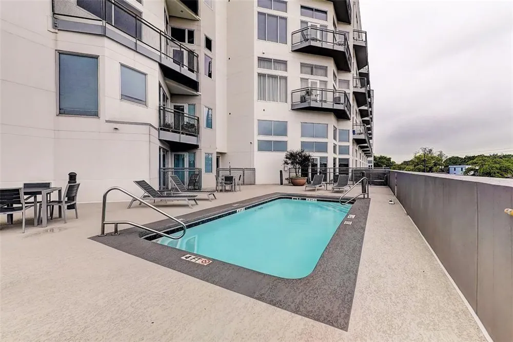 3311 Yupon Street #601 Houston, TX 77006