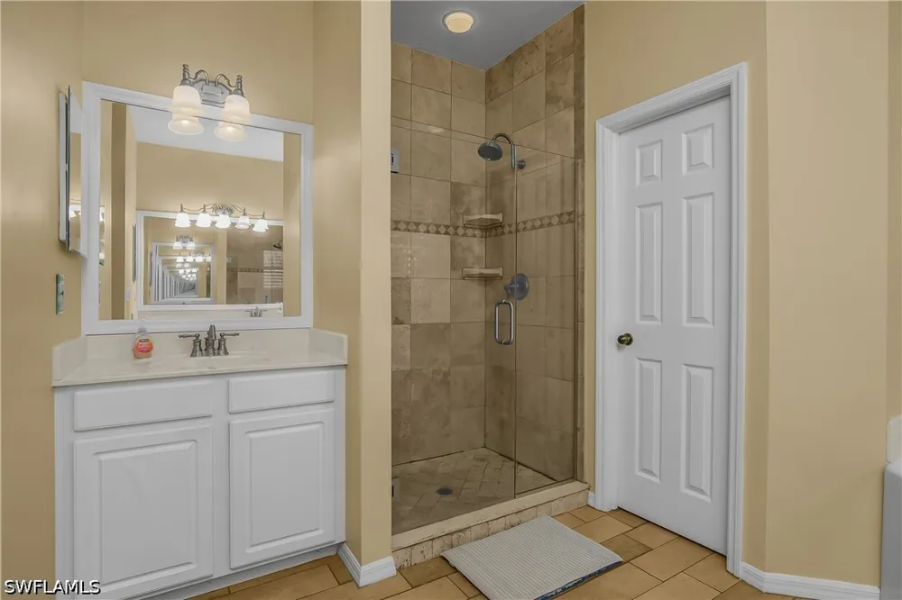 Fox Hollow Circle Fort Myers, FL 33912