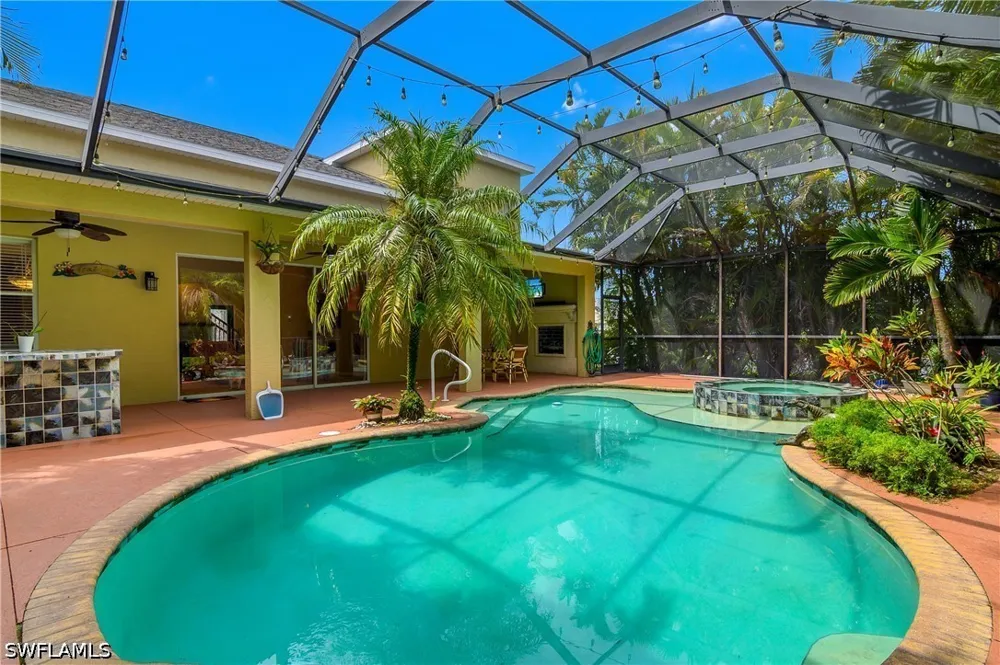 Fox Hollow Circle Fort Myers, FL 33912