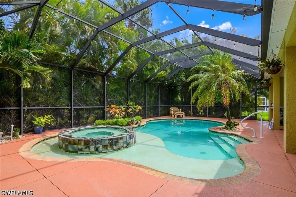 Fox Hollow Circle Fort Myers, FL 33912