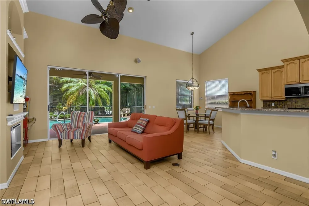 Fox Hollow Circle Fort Myers, FL 33912