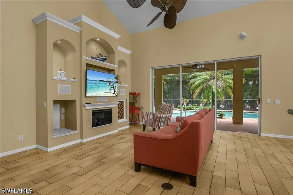 Fox Hollow Circle Fort Myers, FL 33912
