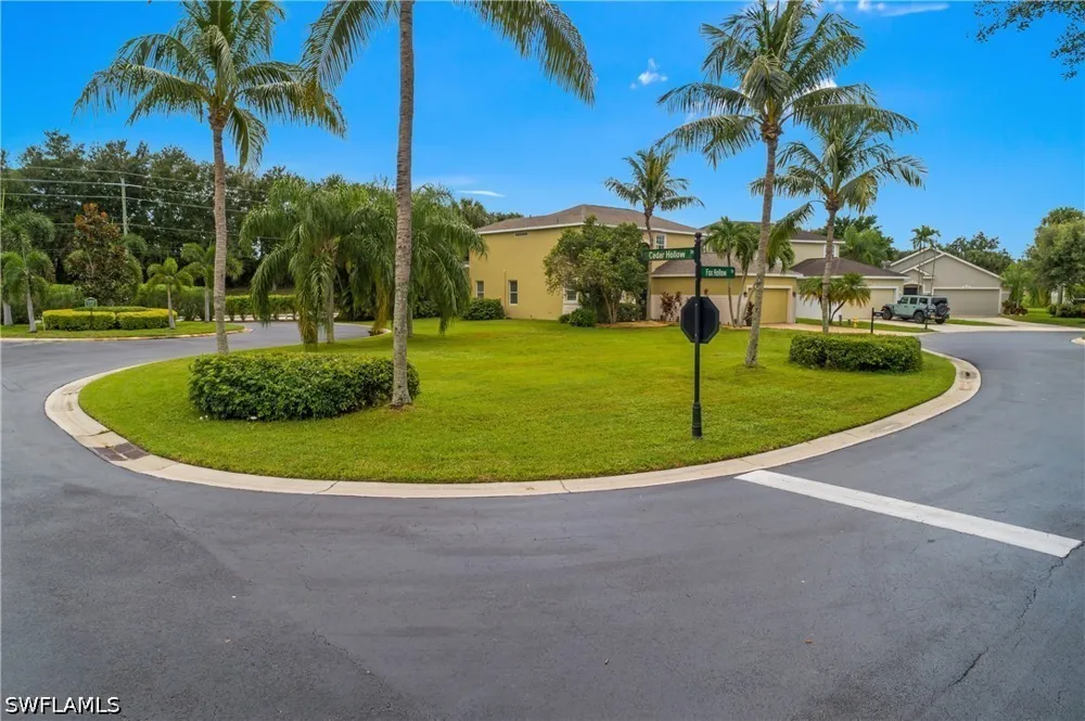 Fox Hollow Circle Fort Myers, FL 33912