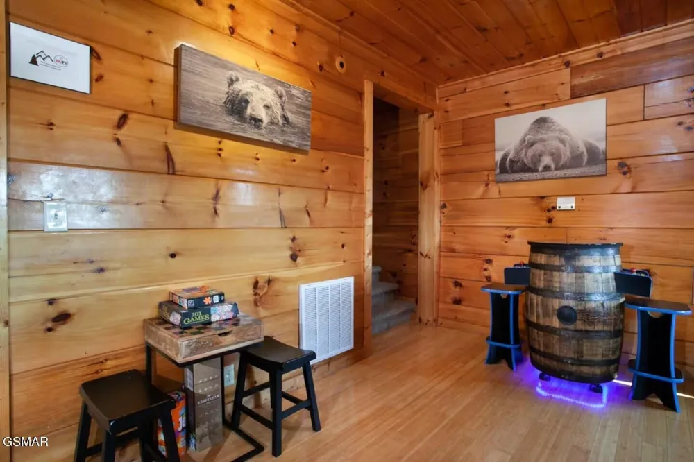 1091 Towering Oaks Drive Sevierville, TN 37876