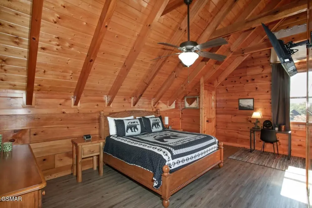 1091 Towering Oaks Drive Sevierville, TN 37876