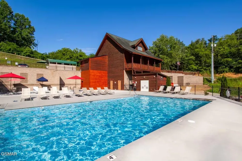 1091 Towering Oaks Drive Sevierville, TN 37876