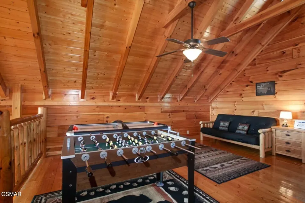 1091 Towering Oaks Drive Sevierville, TN 37876