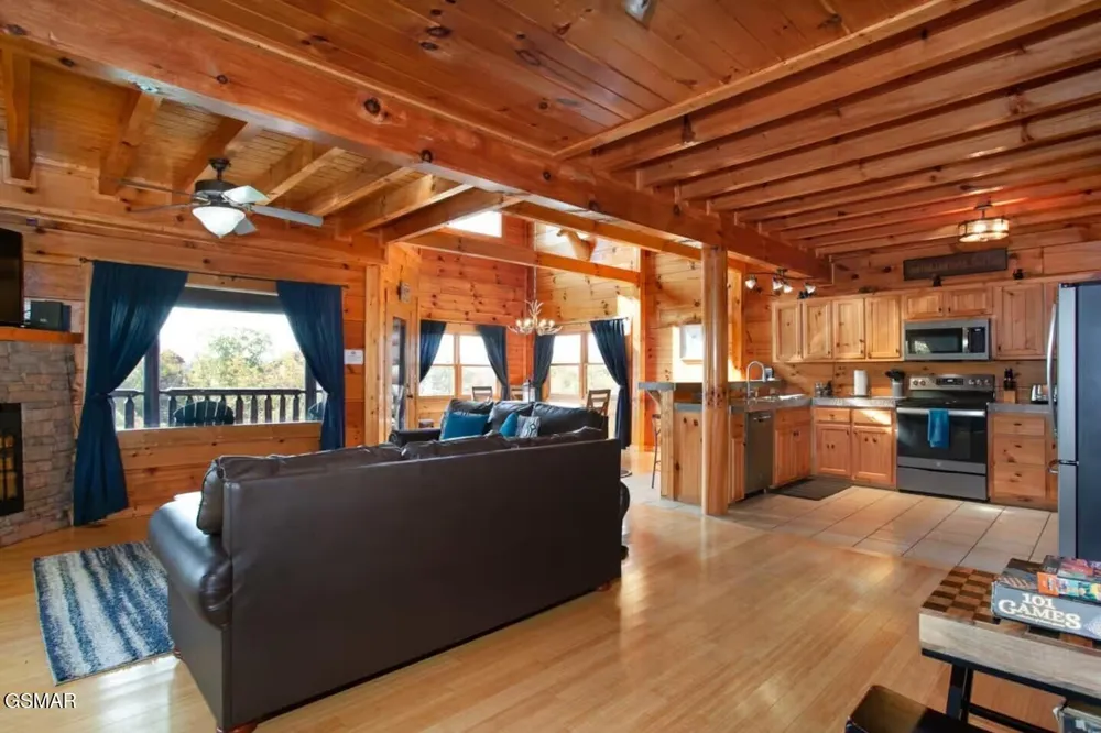 1091 Towering Oaks Drive Sevierville, TN 37876