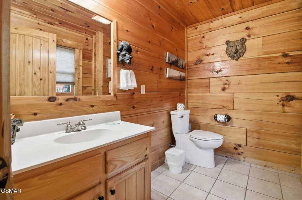 1091 Towering Oaks Drive Sevierville, TN 37876