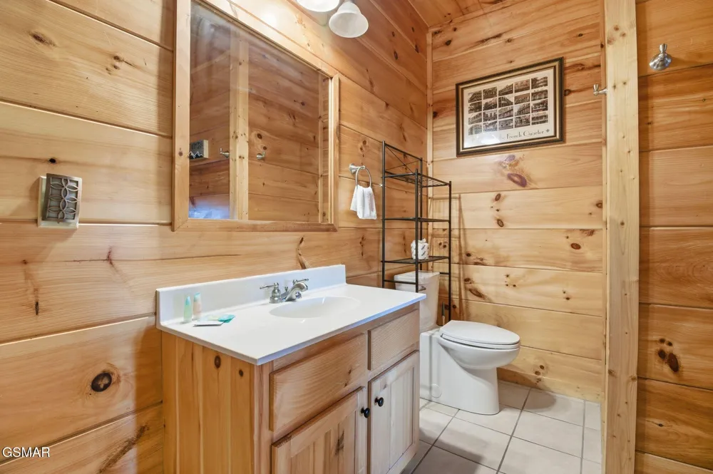 1091 Towering Oaks Drive Sevierville, TN 37876
