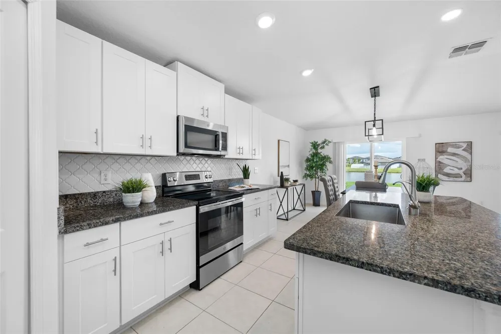 13243 GREAT PLAINS DRIVE Riverview, FL 33579