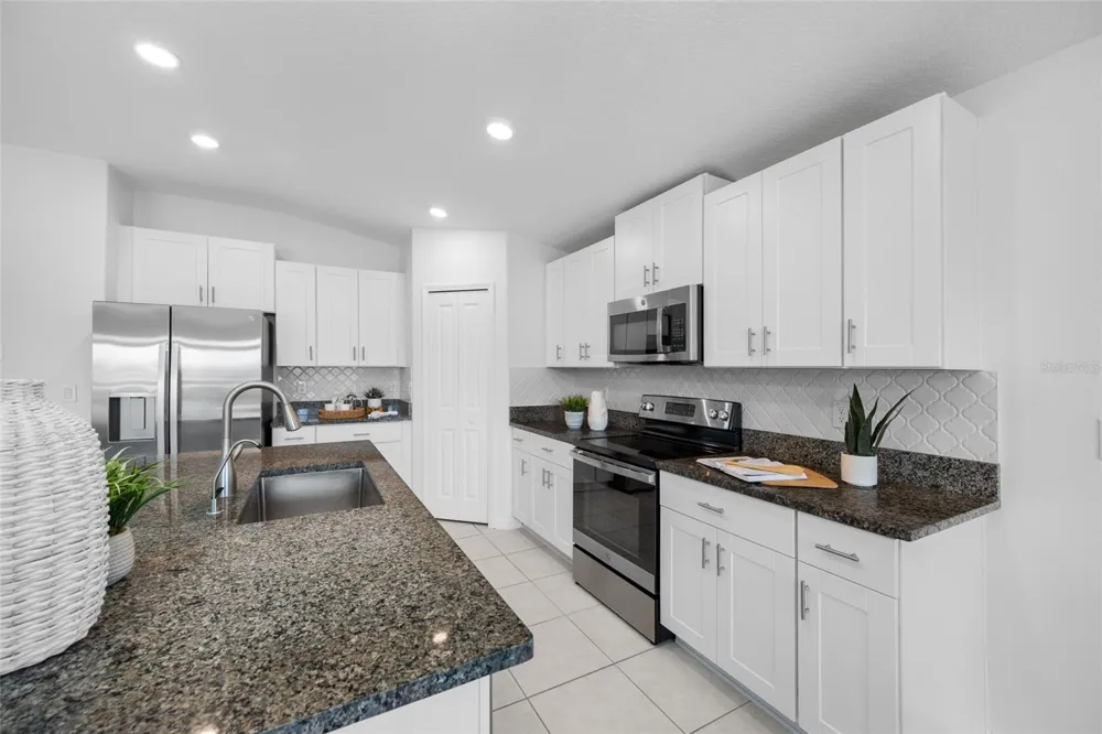 13243 GREAT PLAINS DRIVE Riverview, FL 33579
