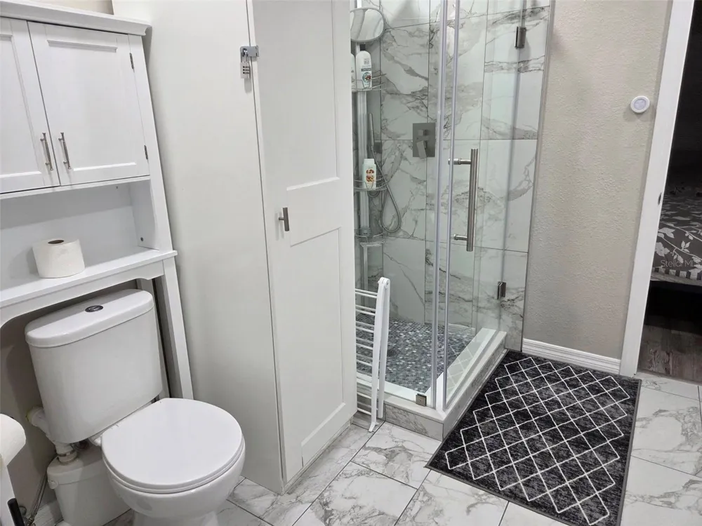 8024 CANDLEWOODE DRIVE Largo, FL 33773
