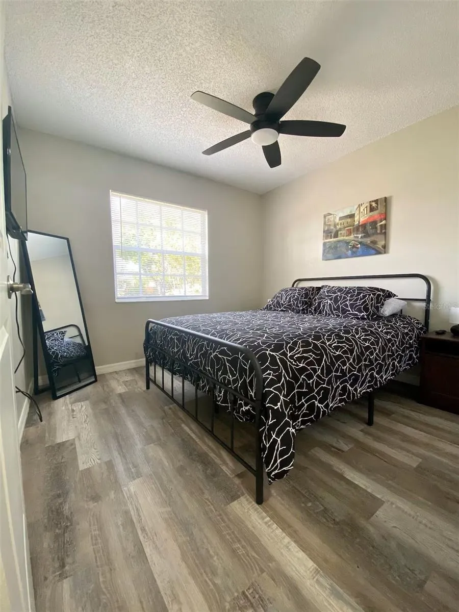 8024 CANDLEWOODE DRIVE Largo, FL 33773