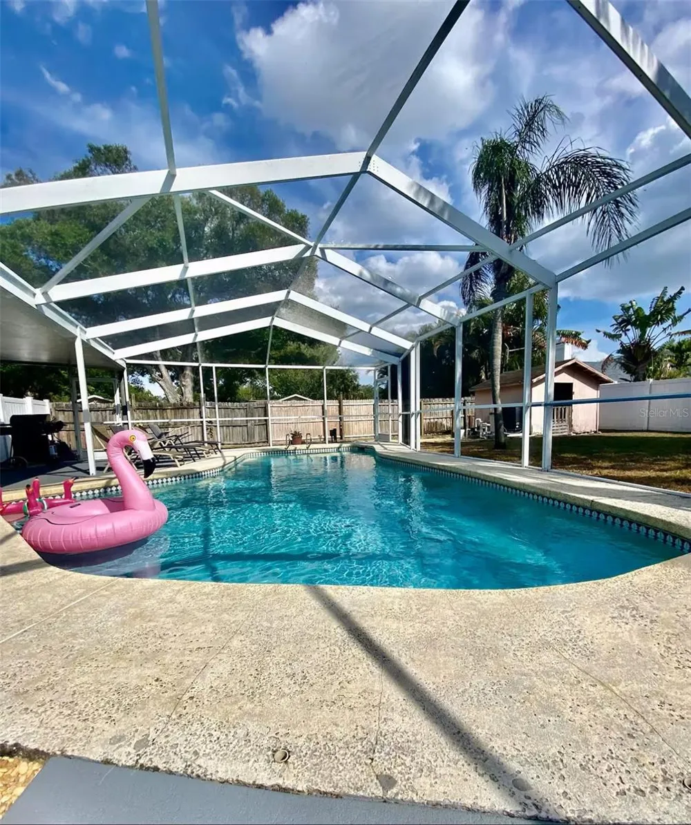 8024 CANDLEWOODE DRIVE Largo, FL 33773