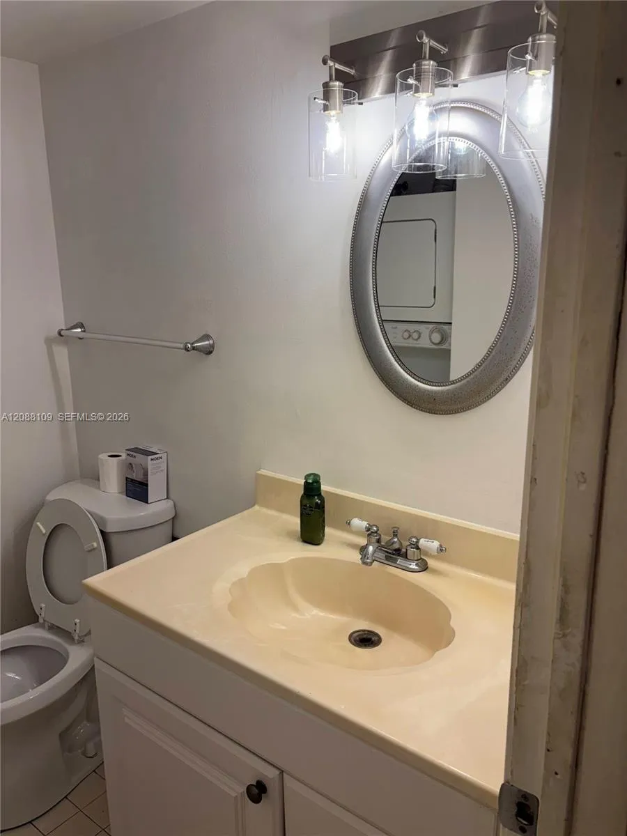20860 San Simeon Way #303-6 Miami, FL 33179