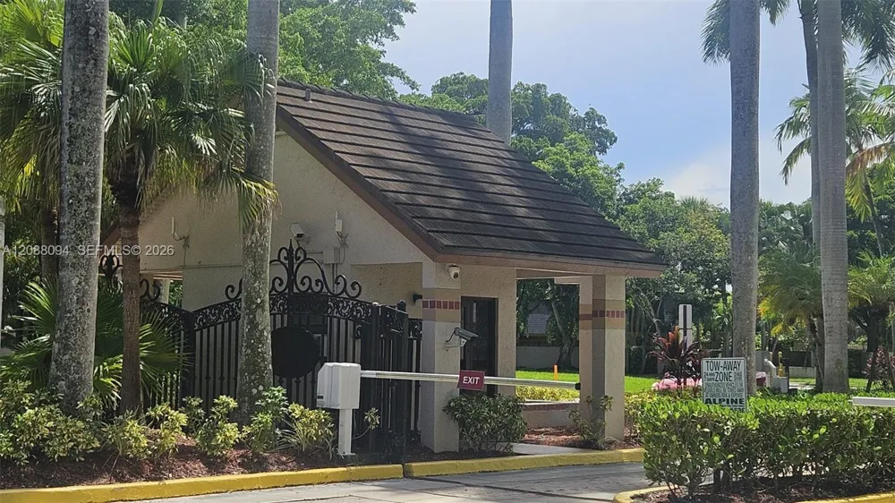 13918 SW 91st Ter #13918 Miami, FL 33186