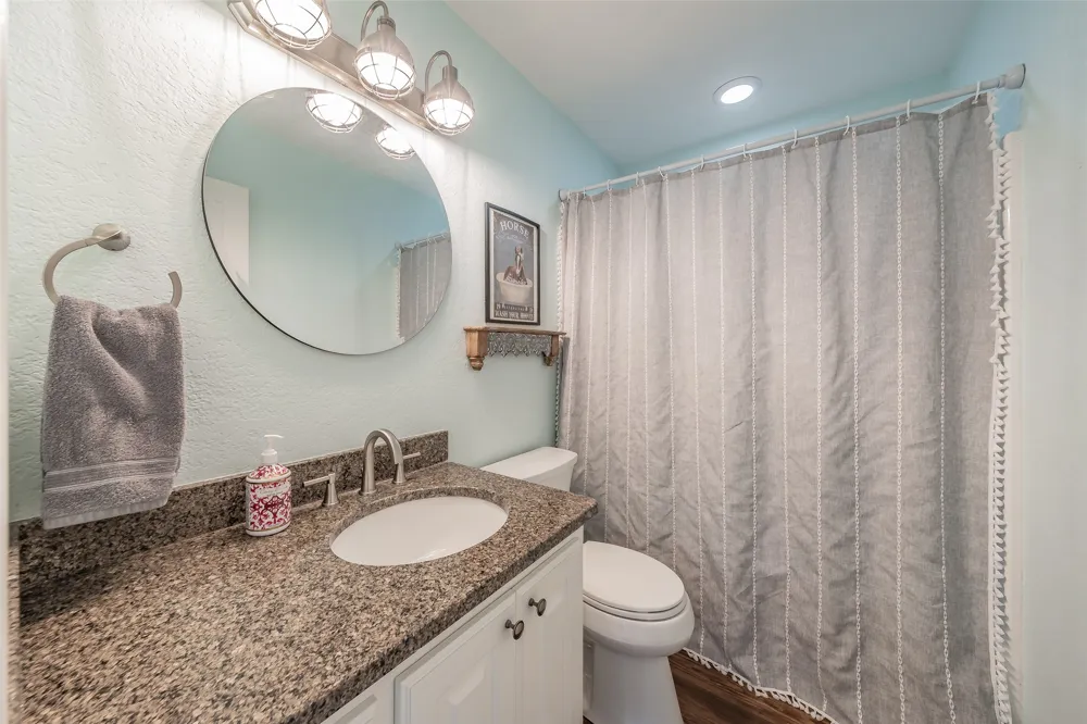 4798 County Road 2690 Alvord, TX 76225