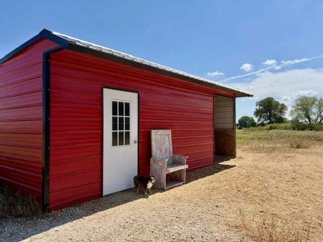 4798 County Road 2690 Alvord, TX 76225