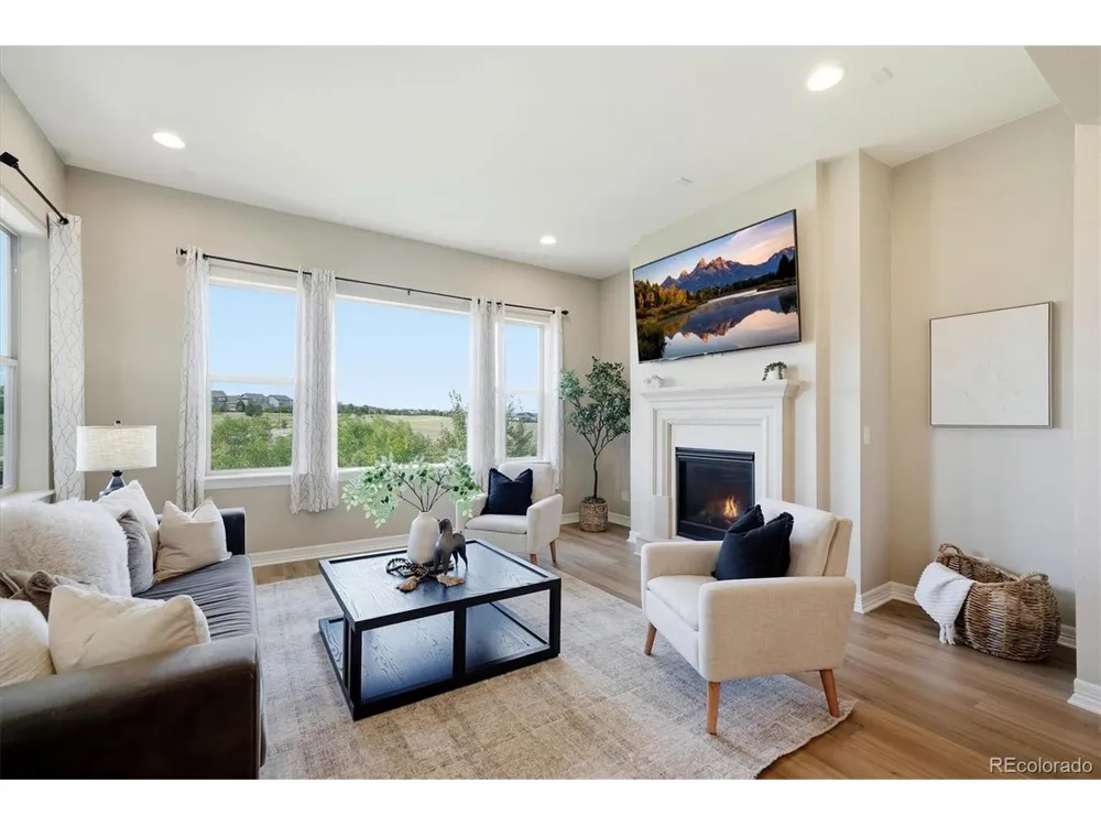 8641 S De Gaulle Court Aurora, CO 80016