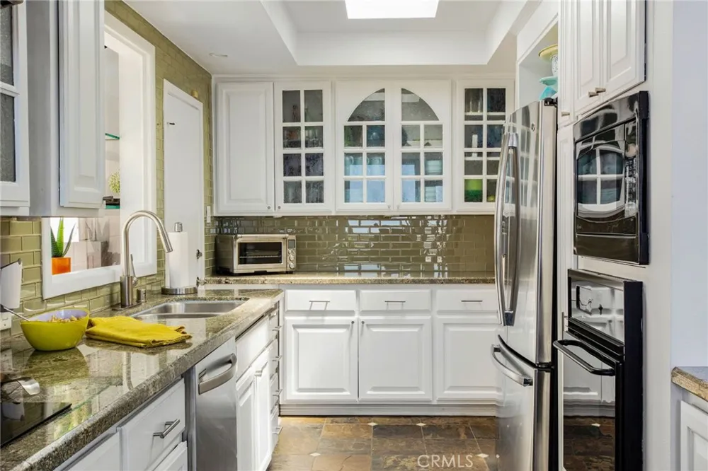 31731 Seacove Laguna Beach, CA 92651