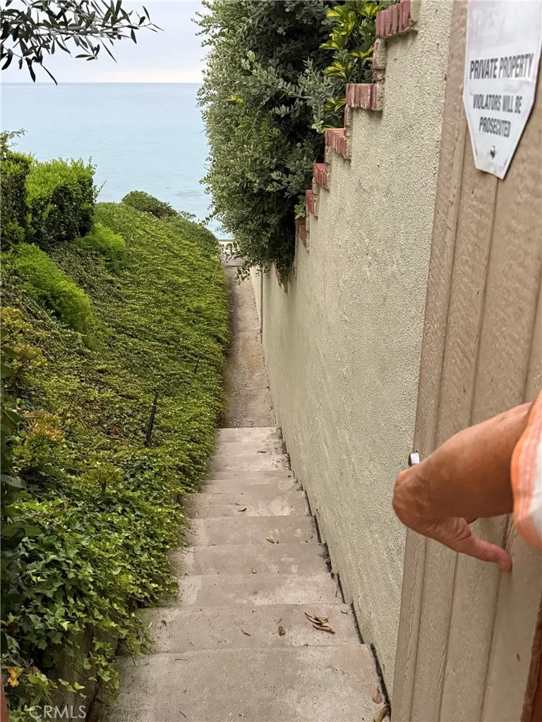 31731 Seacove Laguna Beach, CA 92651