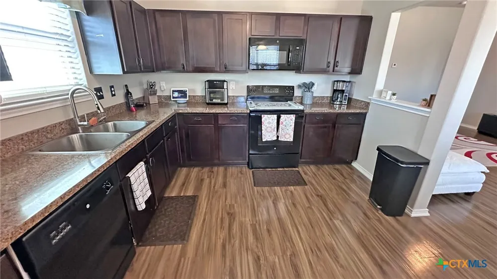 2214 Petersburg Lane Temple, TX 76504