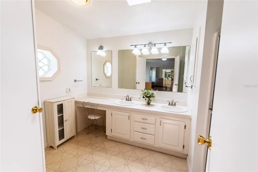 14 HOLLAND DRIVE Punta Gorda, FL 33950