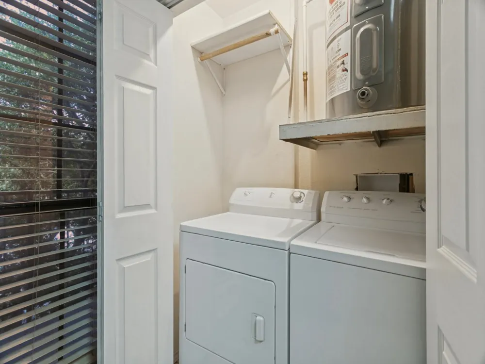358 W Harwood Road #G Hurst, TX 76054