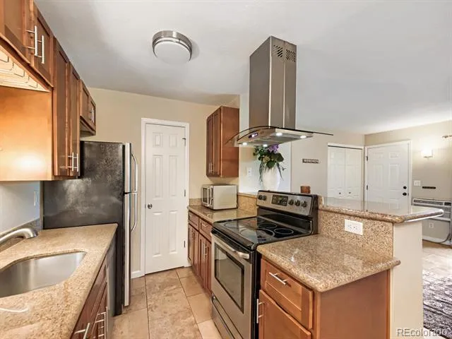 695 Manhattan Drive #8 Boulder, CO 80303