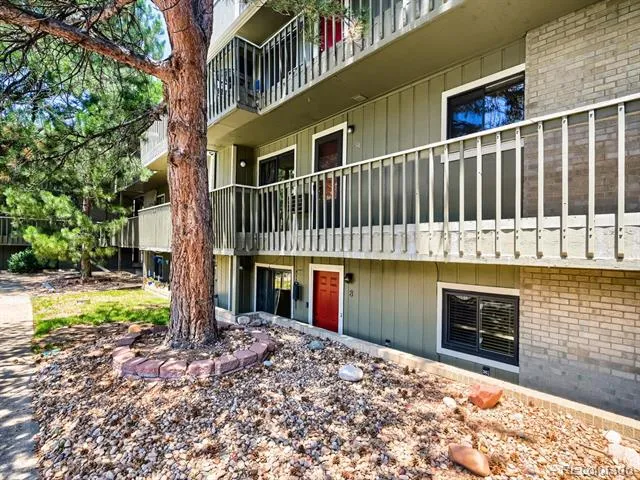 695 Manhattan Drive #8 Boulder, CO 80303
