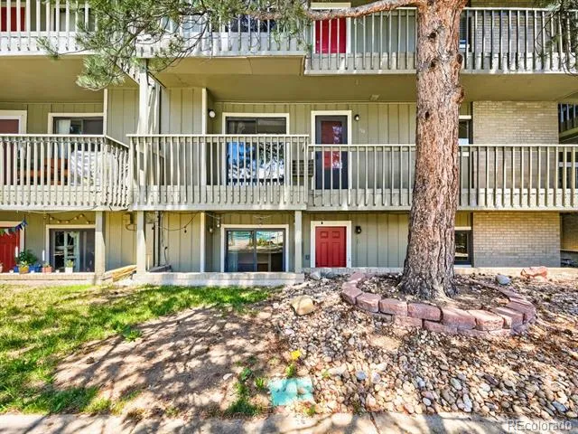 695 Manhattan Drive #8 Boulder, CO 80303