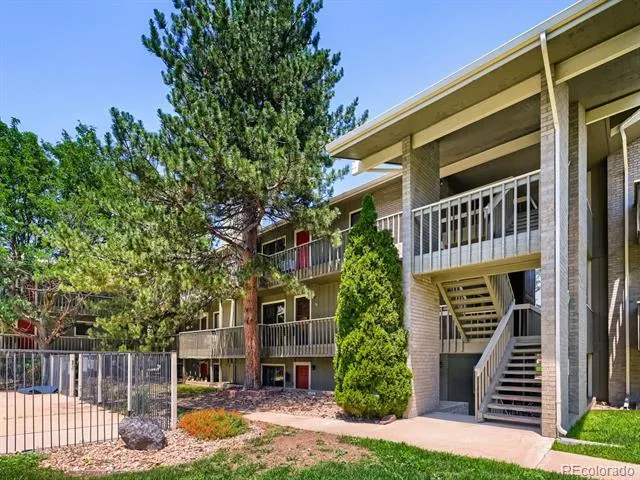 695 Manhattan Drive #8 Boulder, CO 80303