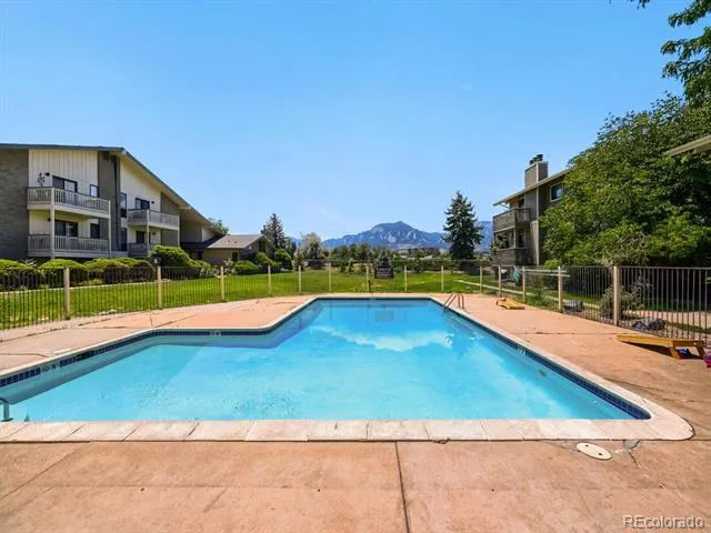 695 Manhattan Drive #8 Boulder, CO 80303