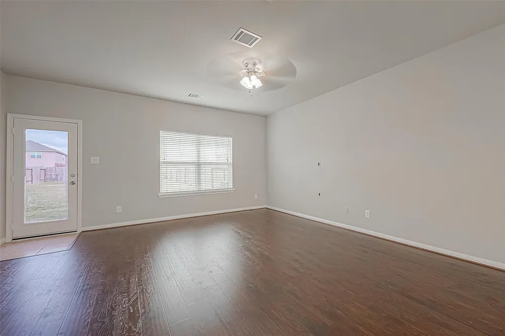 20630 Stout Drive Hockley, TX 77447