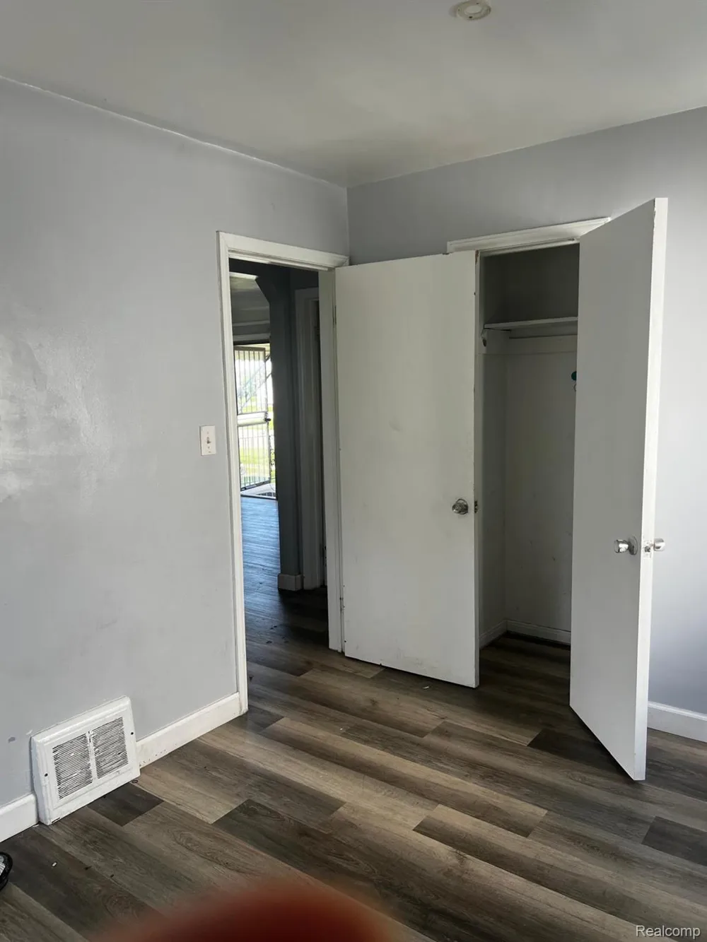 16813 Tireman Street Detroit City, MI 48228