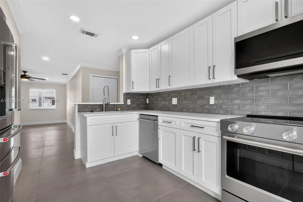 5775 NW 109th Ave #13 Doral, FL 33178